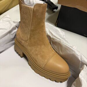 Marc Fisher Ltd. Women's Almond Toe Stretch Platform Booties Size 9.5 NEW